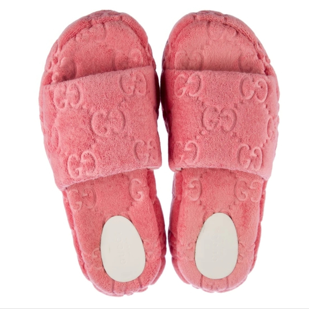 Gucci Angelina Jumbo GG Print Sponge Slides 41